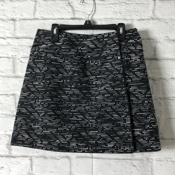 H&M Dresses & Skirts - 5/$25 H&M Mini Skirt Textured